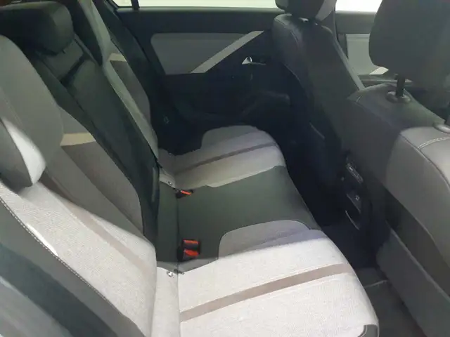 Opel Astra view 14