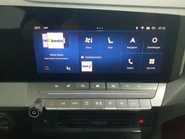 Opel Astra view 12