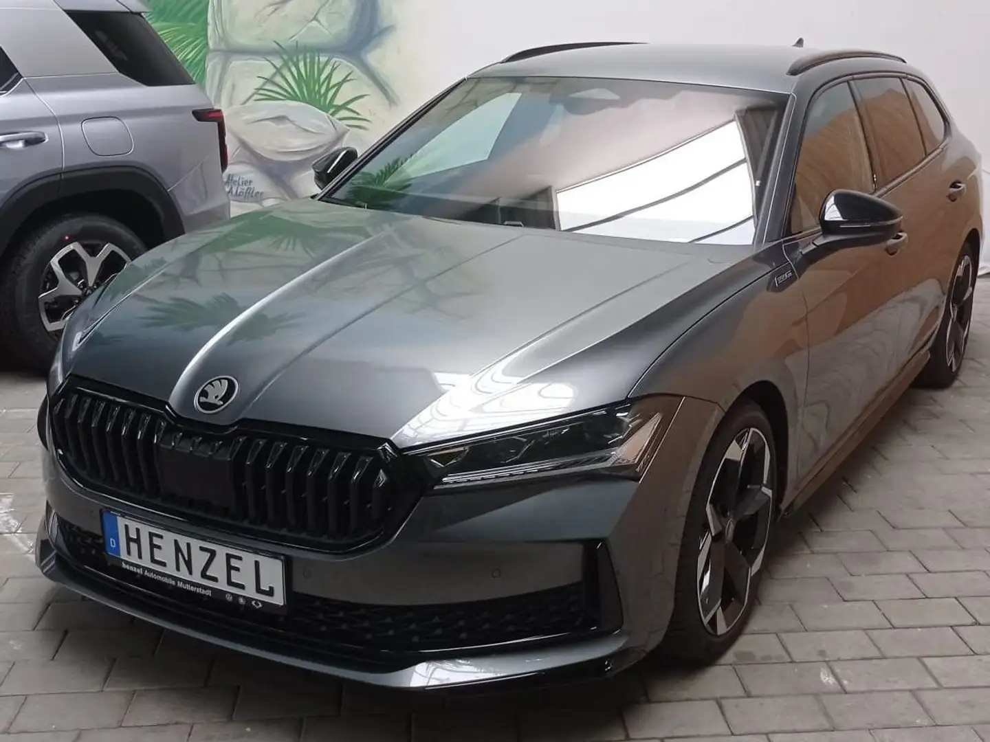 Skoda Superb Sportline 1.5 TSI mHEV Grau - 1