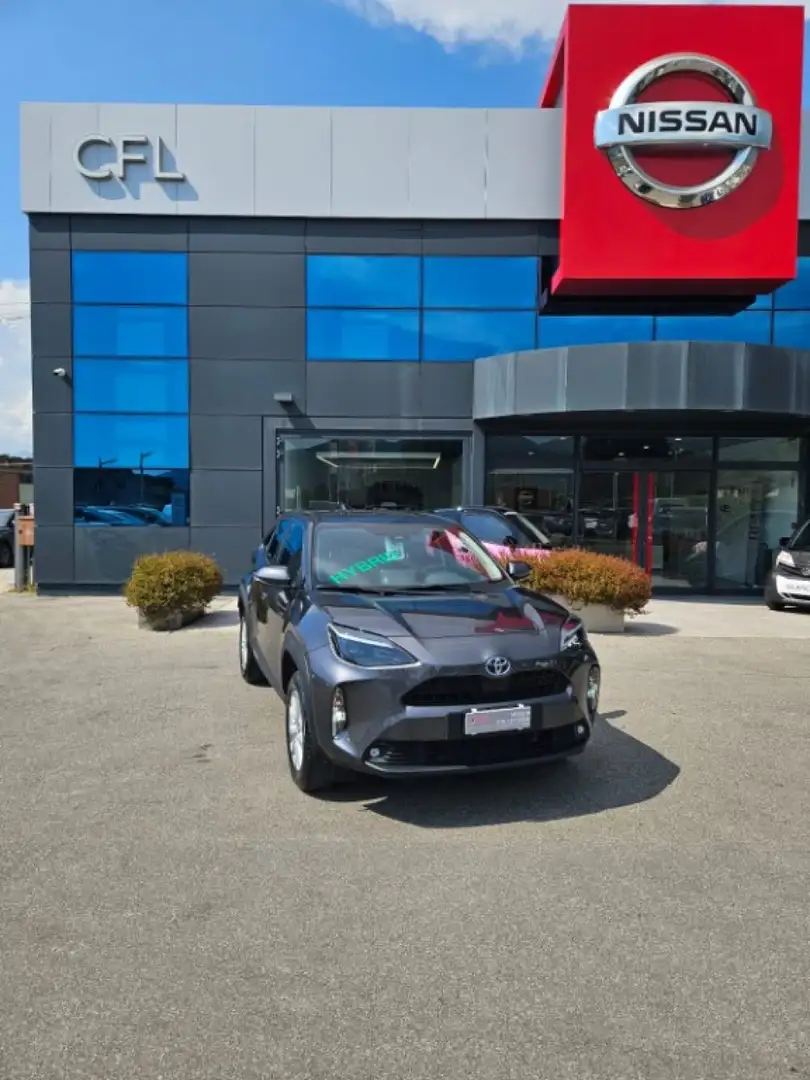 Toyota Yaris Cross 1.5 Hybrid 5p. E-CVT Business Szürke - 1