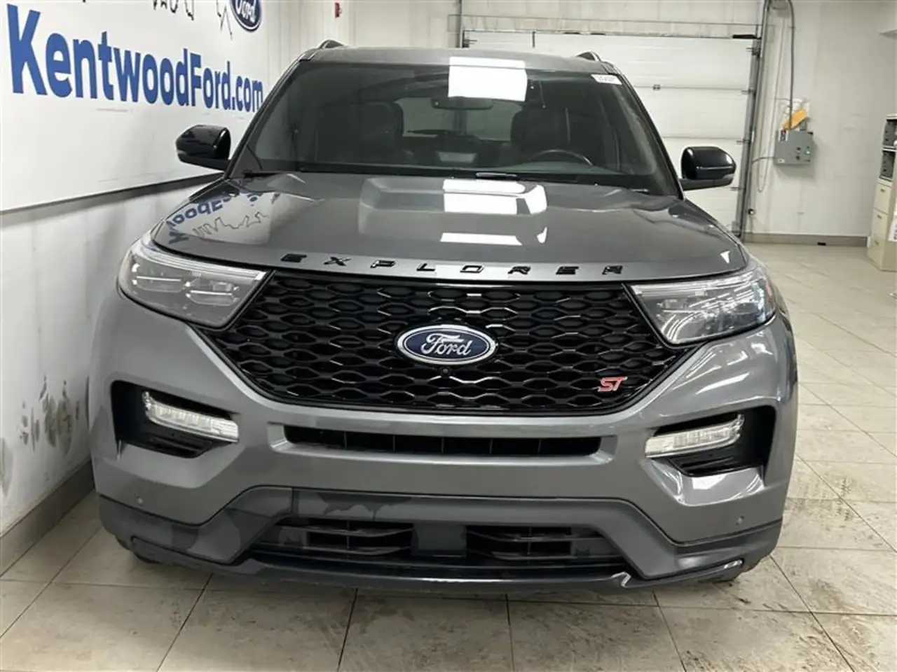 Ford Explorer снимка Ford Explorer