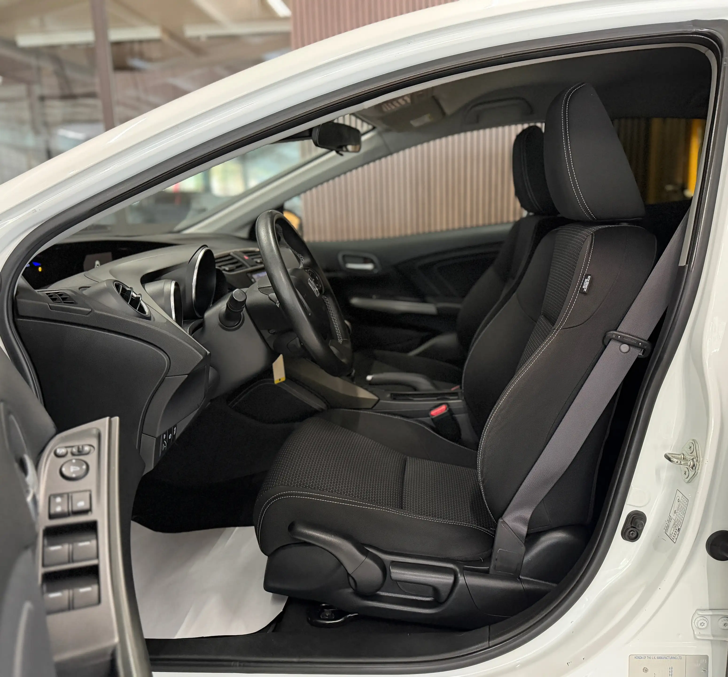 Honda Civic 1.8 Elegance*2.Hand*Navi*Kamera*Scheckheft*Tüv 03/2028 — photo 13