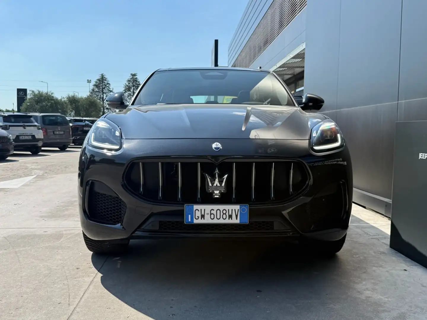 Maserati Grecale GT 250 MY24 Чорний - 2