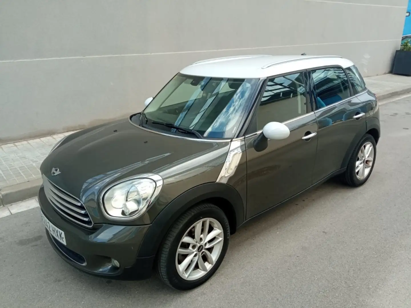 MINI Cooper Countryman D AUT. Marrón - 1