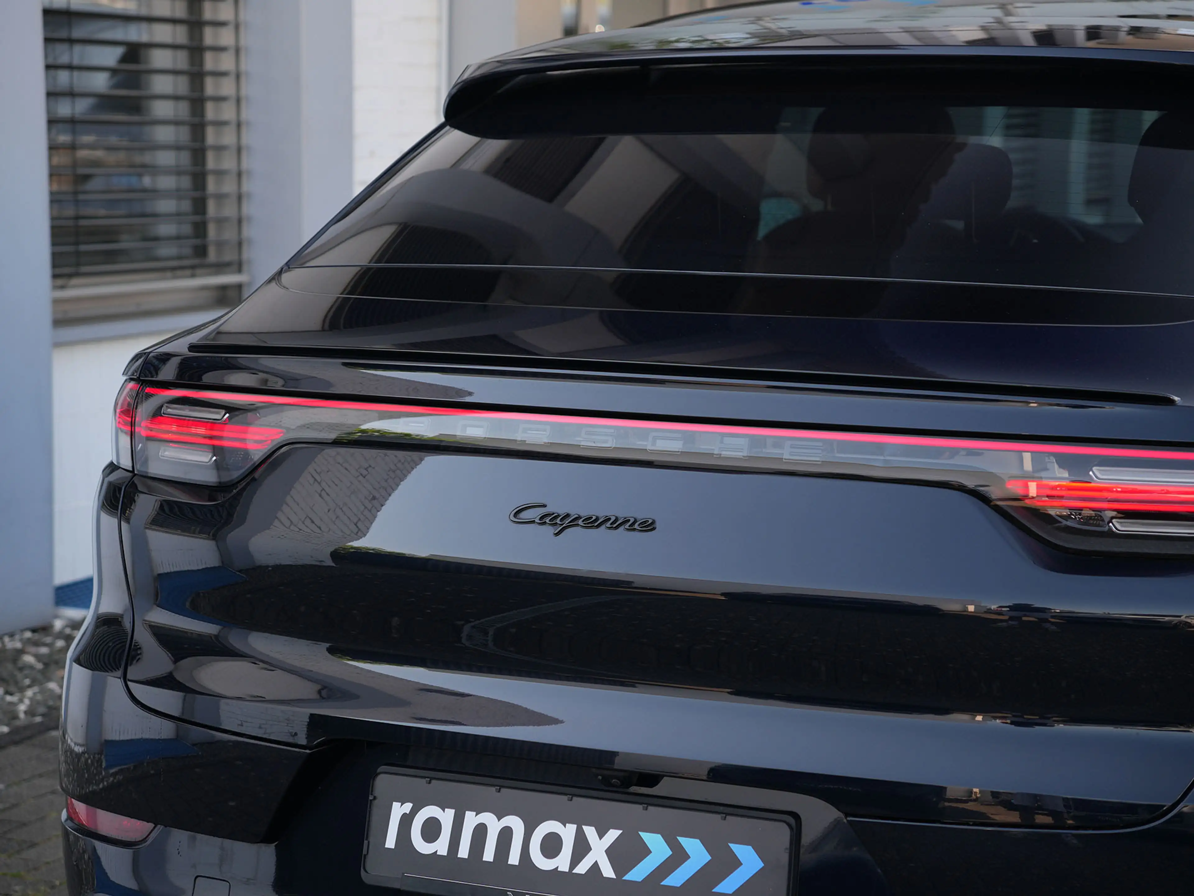 Porsche Cayenne E-Hybrid Coupé SPORTDESIGN-SPORTABGAS.-LUFTF.-PANO-LEDER KREIDE — photo 11