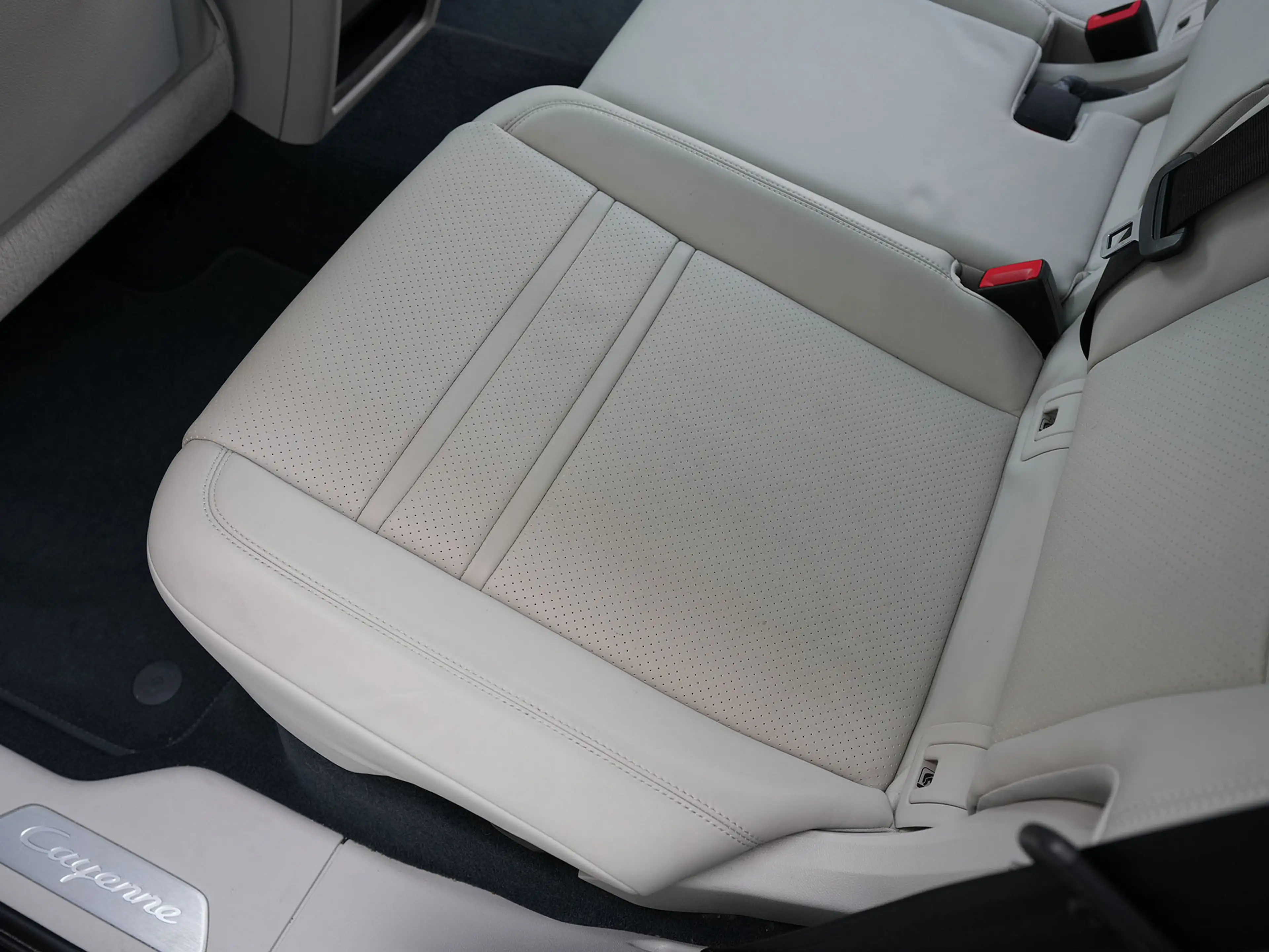 Porsche Cayenne E-Hybrid Coupé SPORTDESIGN-SPORTABGAS.-LUFTF.-PANO-LEDER KREIDE — photo 39