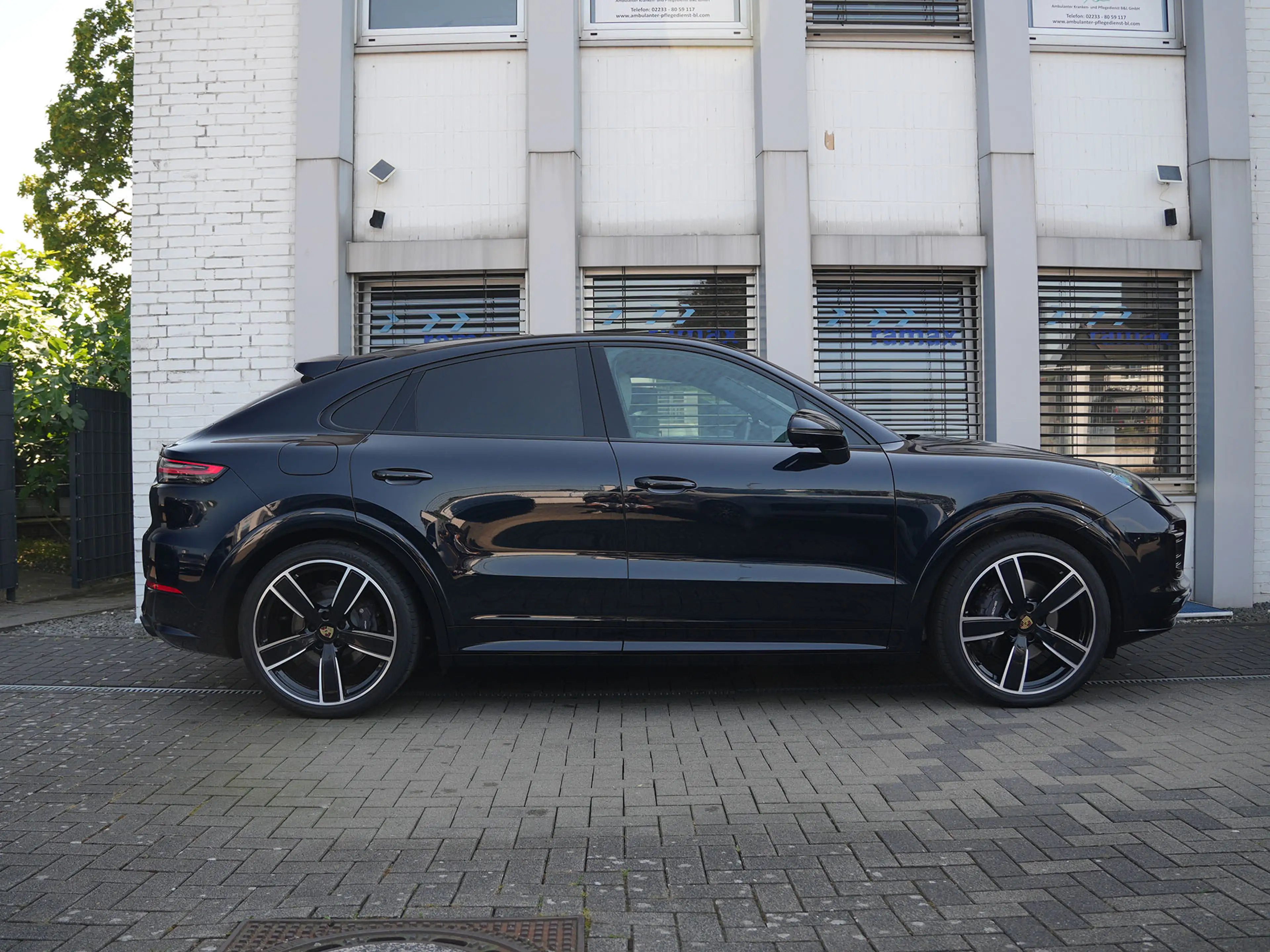 Porsche Cayenne E-Hybrid Coupé SPORTDESIGN-SPORTABGAS.-LUFTF.-PANO-LEDER KREIDE — photo 50