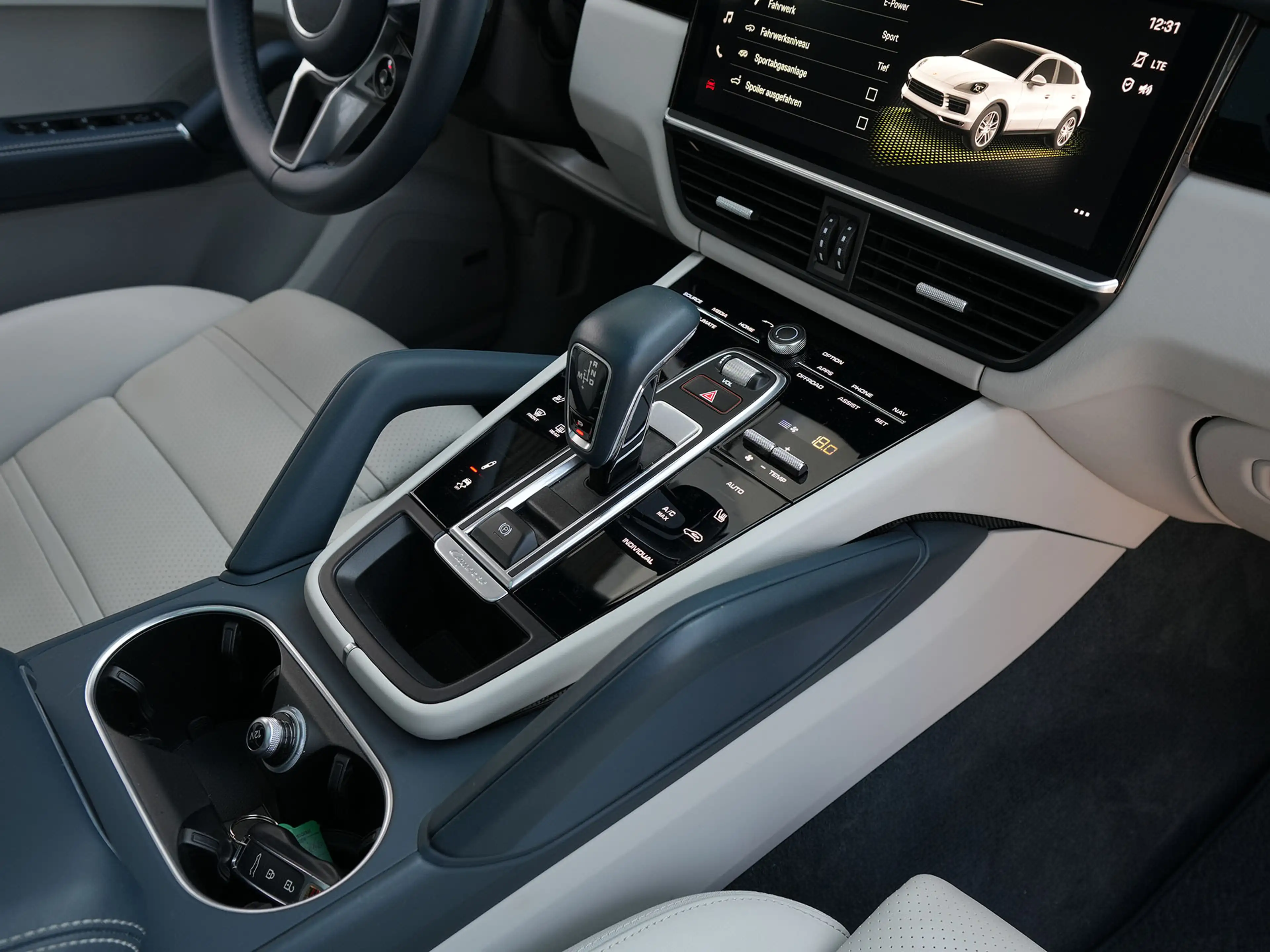 Porsche Cayenne E-Hybrid Coupé SPORTDESIGN-SPORTABGAS.-LUFTF.-PANO-LEDER KREIDE — photo 31