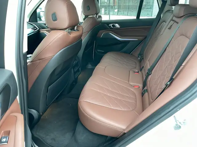 BMW X5 view 15