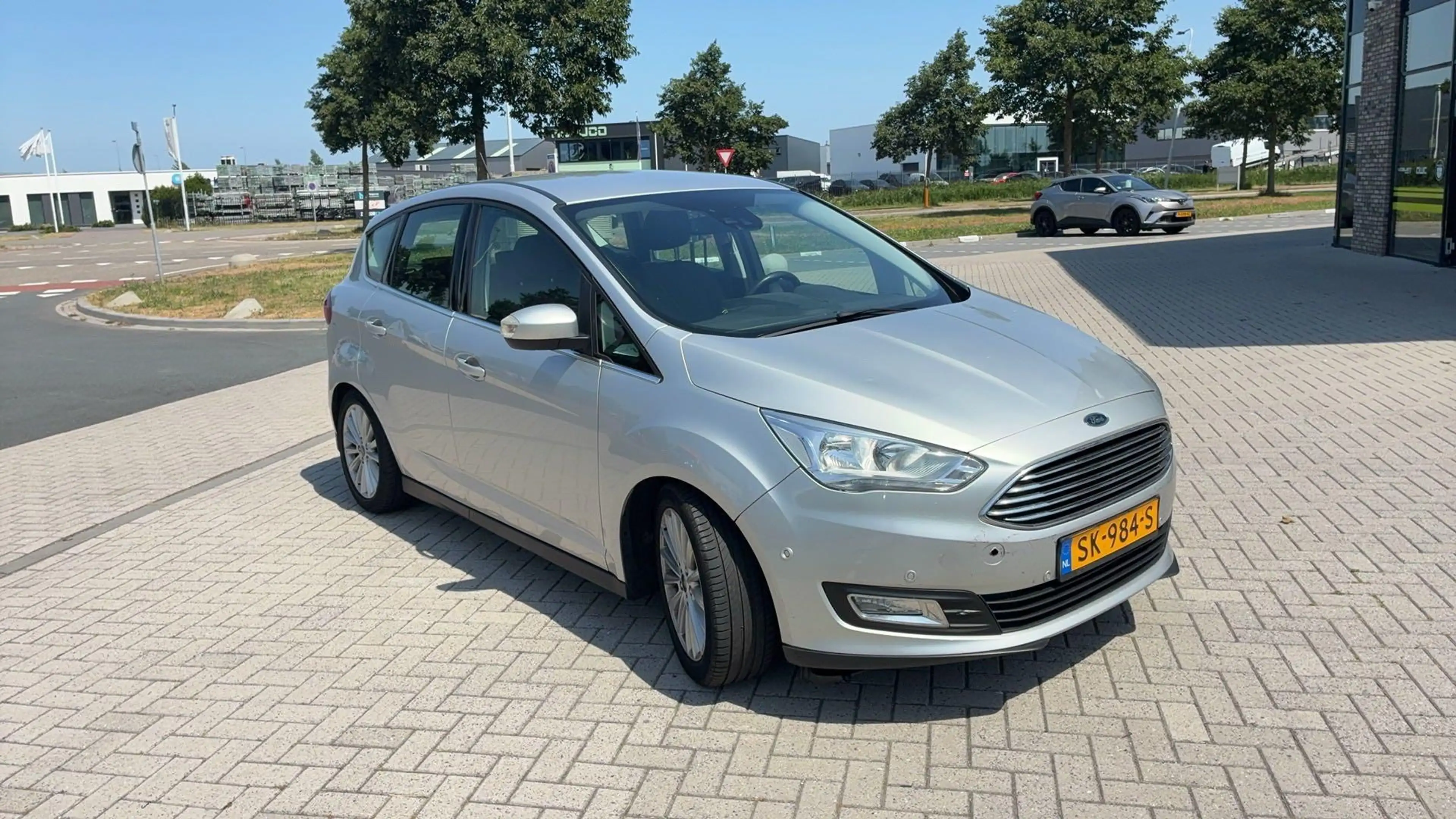 Ford C-Max 1.0 Titanium — photo 5