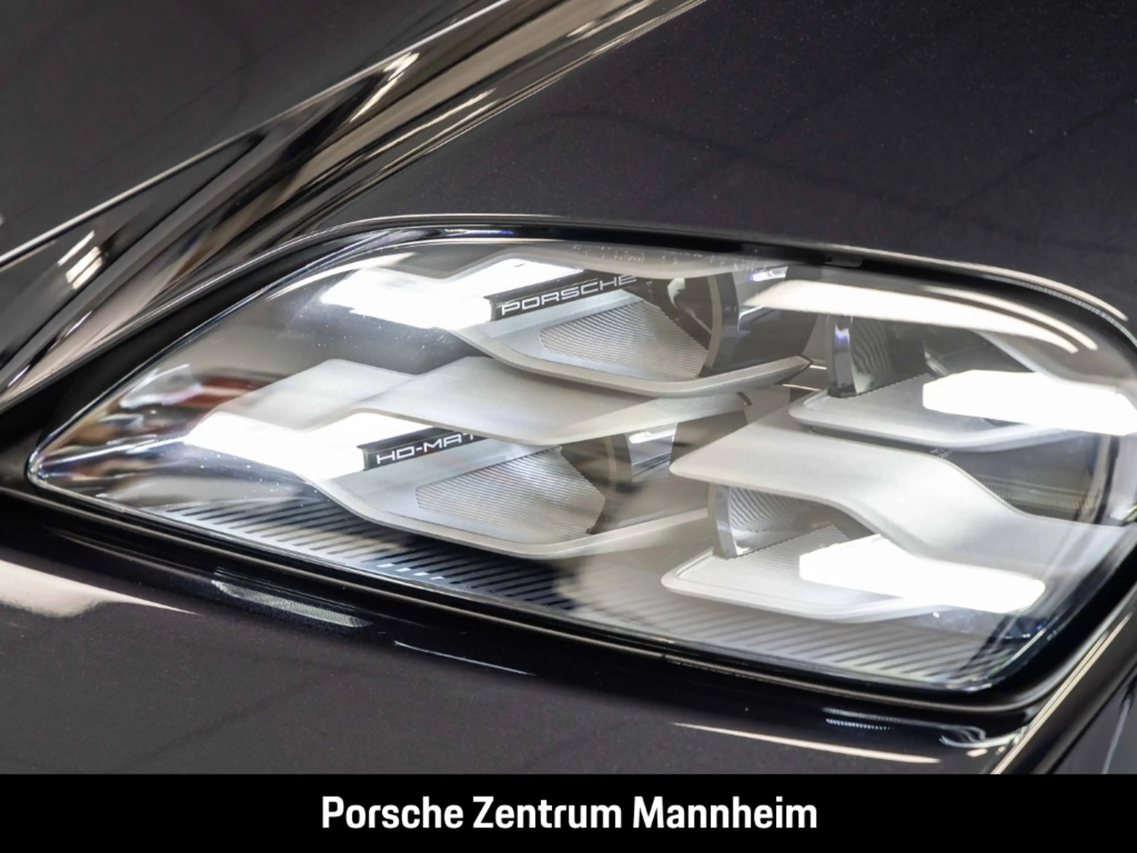 Porsche Taycan 4S Sport Turismo Black Edition — photo 13