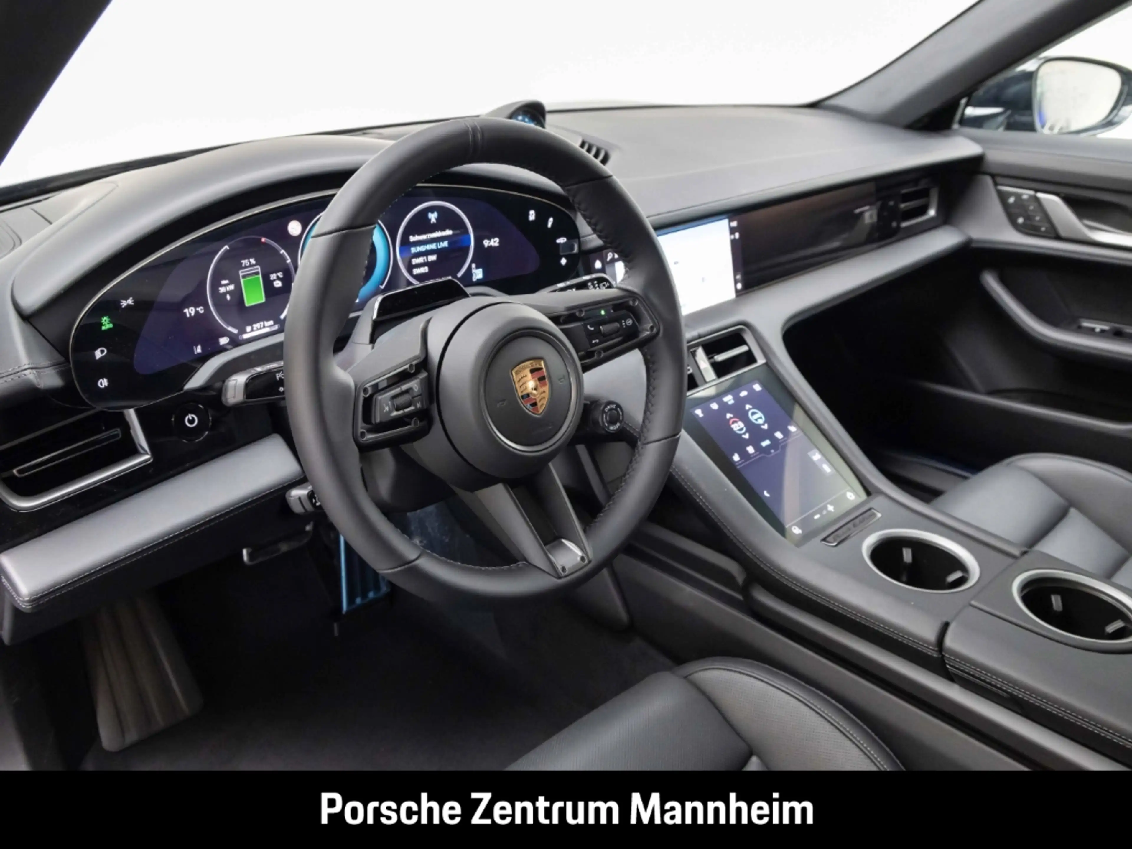 Porsche Taycan 4S Sport Turismo Black Edition — photo 4