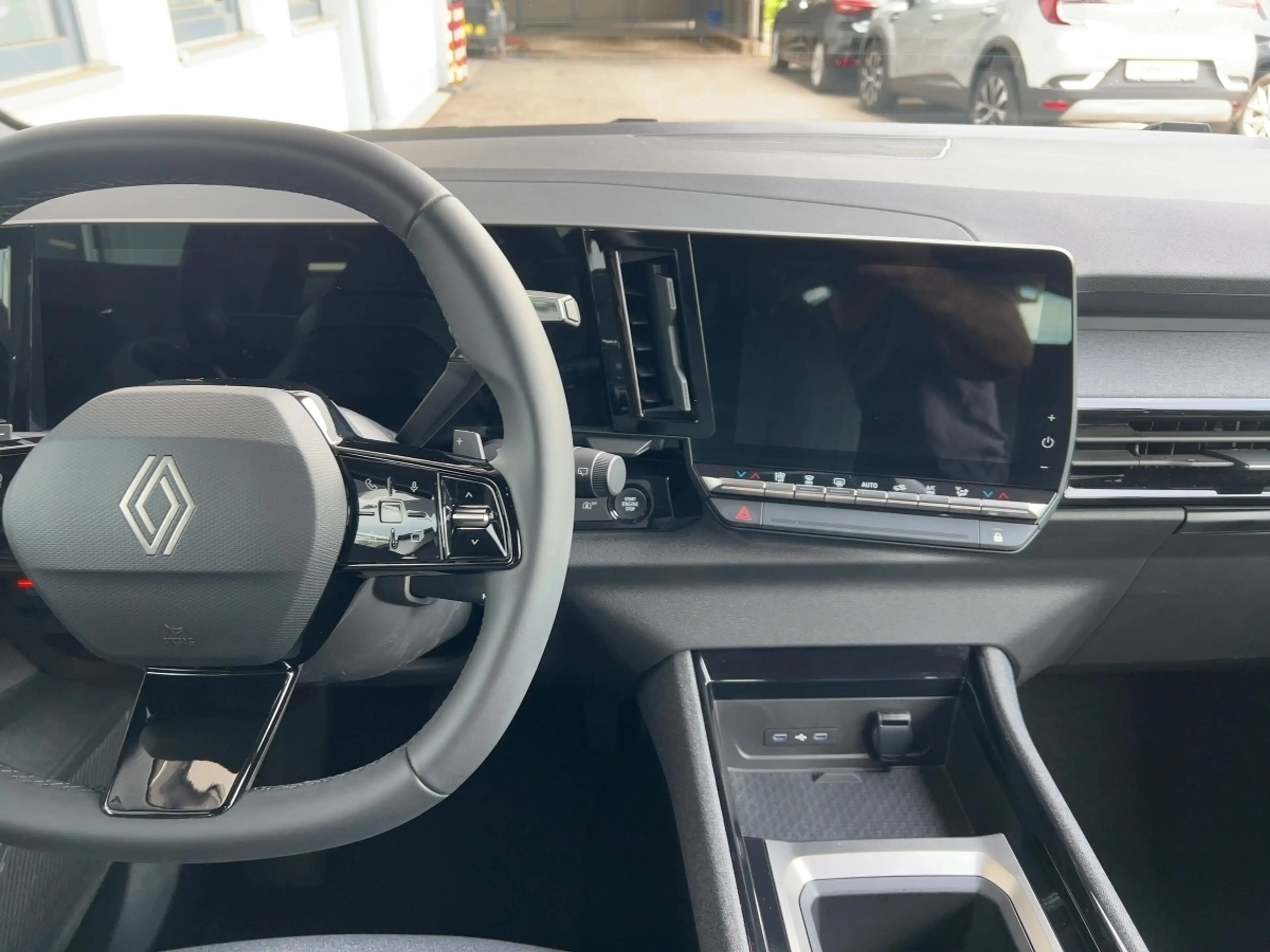 Renault Austral Evolution Mild Hybrid 160 Automatik SHZ BT — photo 12