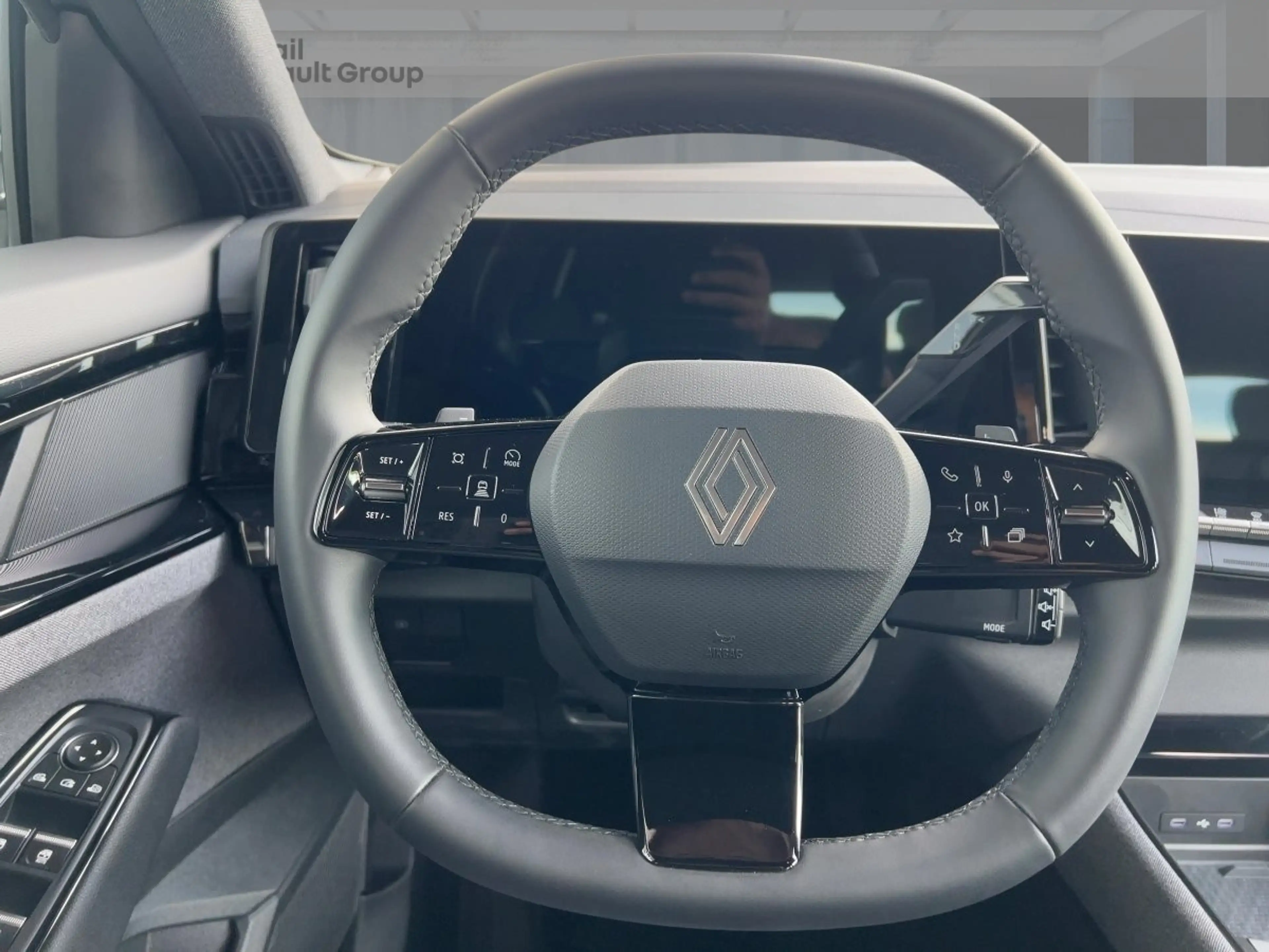 Renault Austral Evolution Mild Hybrid 160 Automatik SHZ BT — photo 11