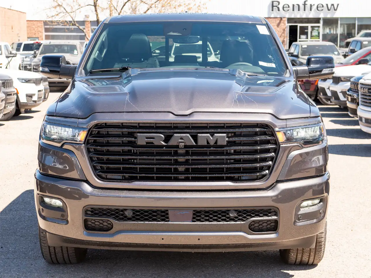 RAM 1500 снимка RAM 1500
