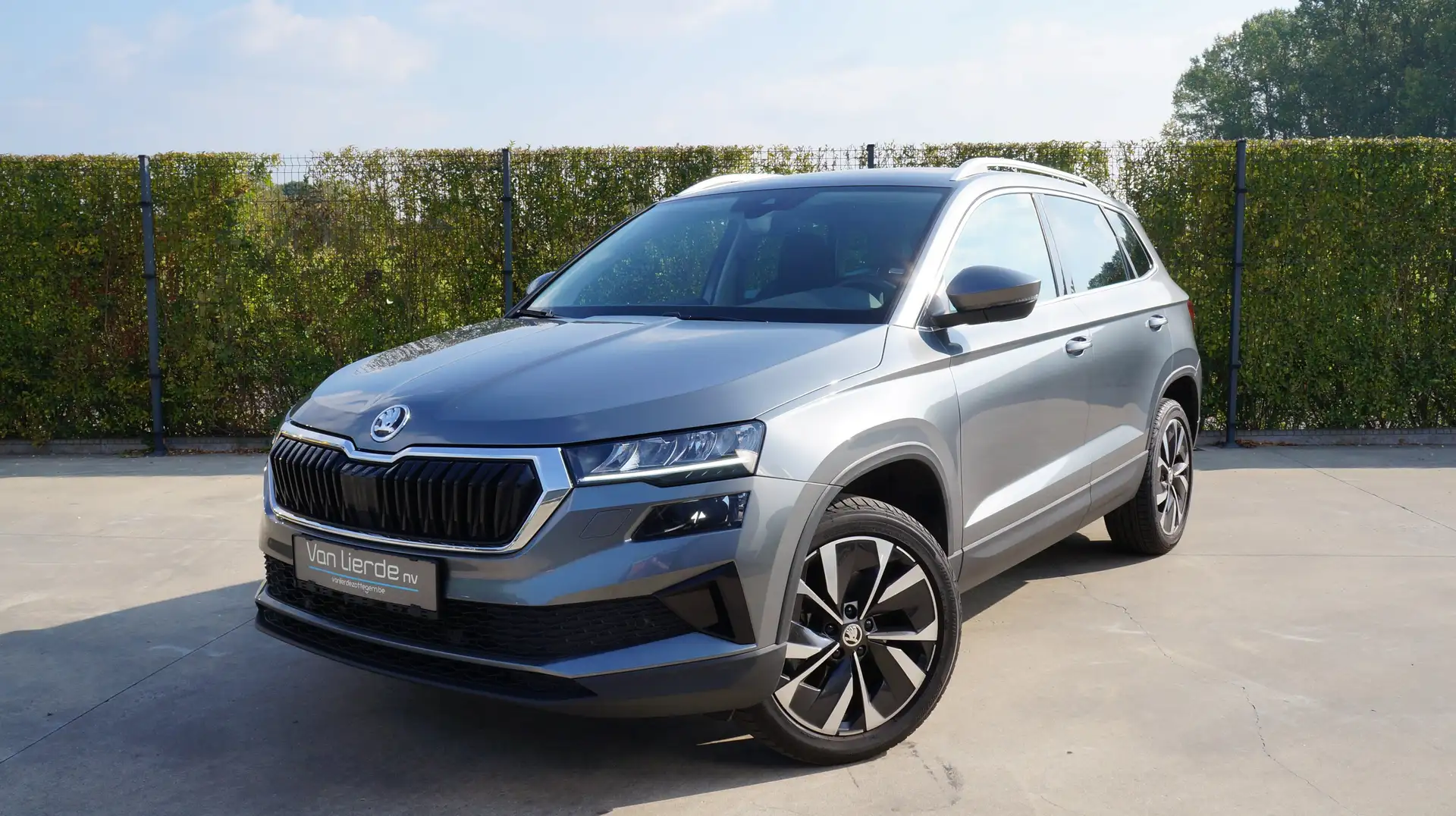 Skoda Karoq 1.5 TSI 150 pk DSG Style 12m Garantie Gris - 1