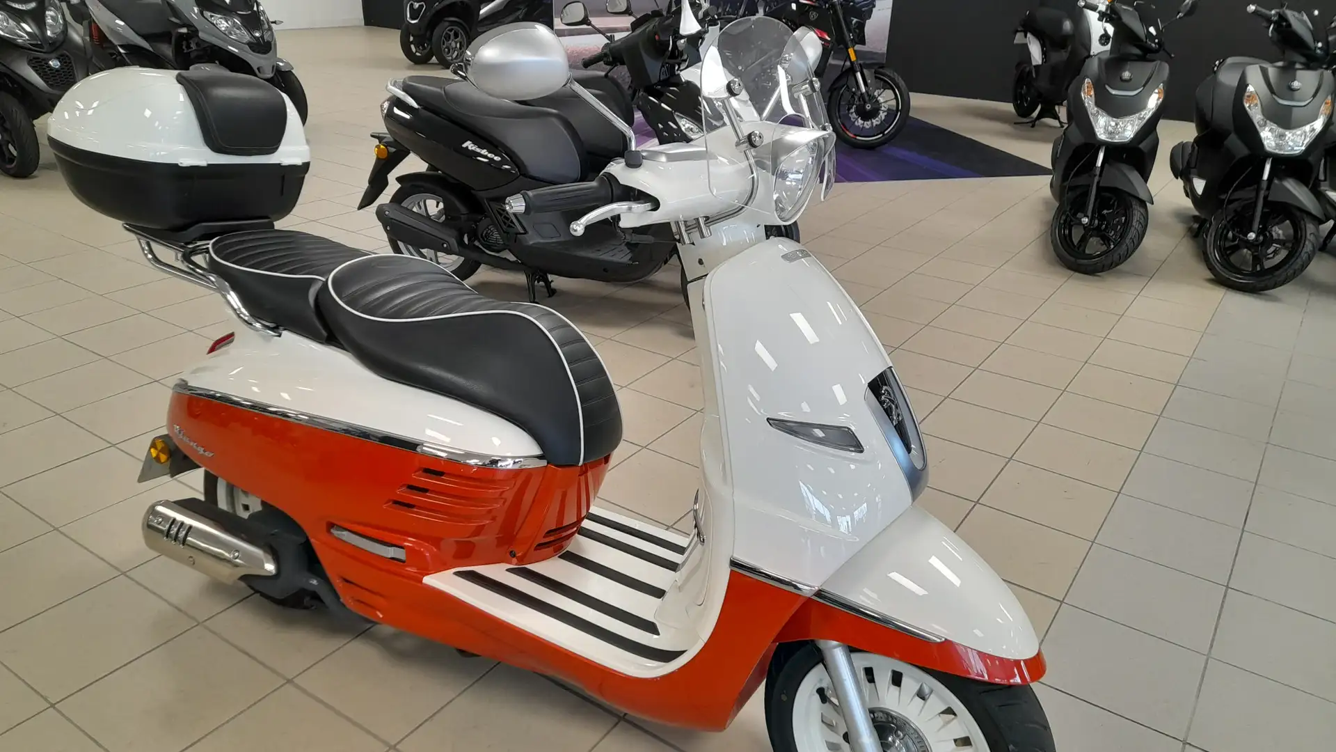 Peugeot Django 125 Weiß - 1