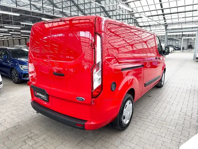 Ford Transit Custom view 5