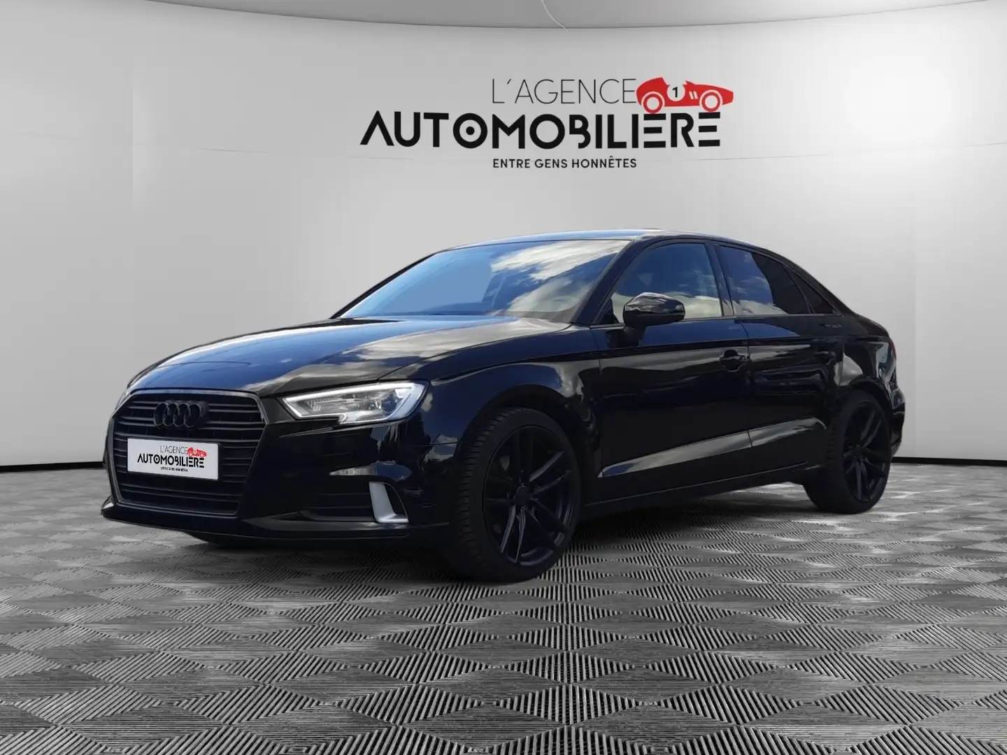 Audi A3 Sedan 1.0 TFSI SportLine/ Garantie 12 Mois Noir - 1