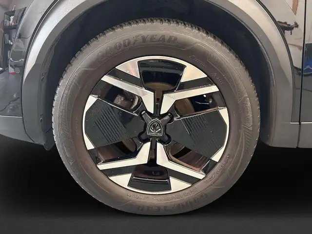 Peugeot 2008 view 8