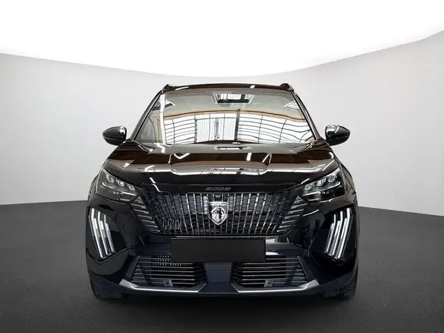 Peugeot 2008 view 2
