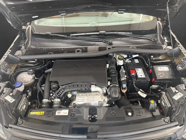 Peugeot 2008 view 5