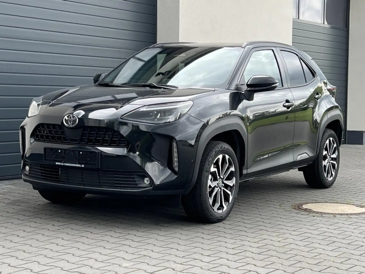Toyota Yaris Cross Style Comfort 1,5 CVT Hybrid 85kW Weiß - 2