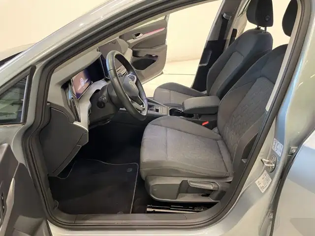 Volkswagen Golf view 6
