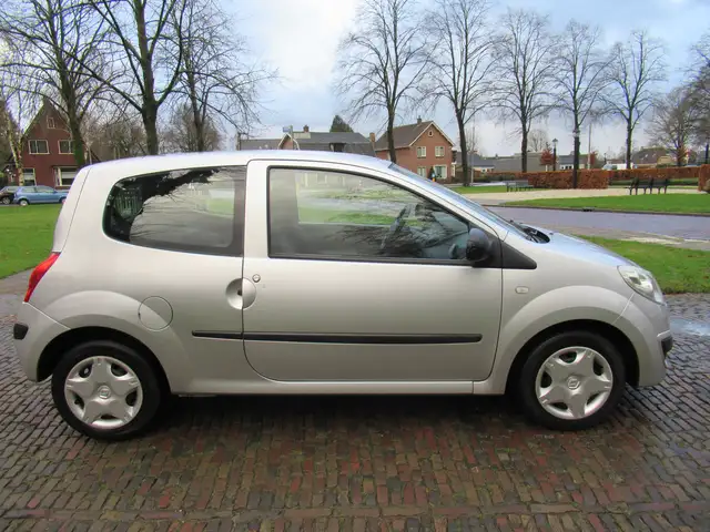 Renault Twingo view 6