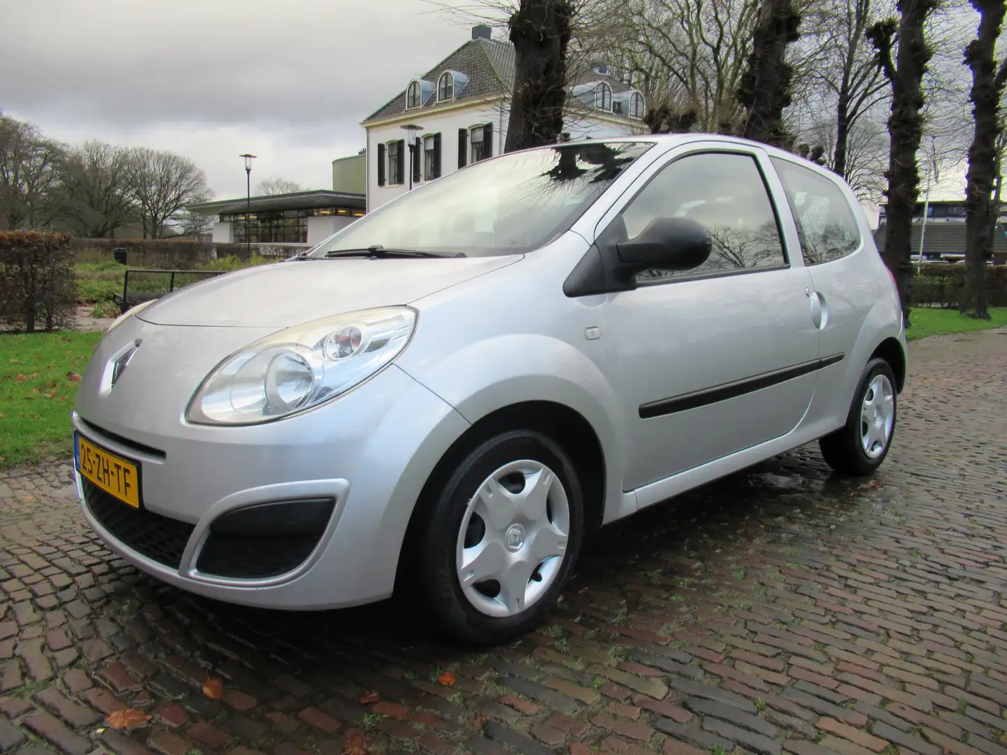 Renault Twingo 1.2 Authentique Airco Stuurbekrachtiging Isofix El Grau - 1