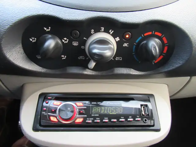 Renault Twingo view 12