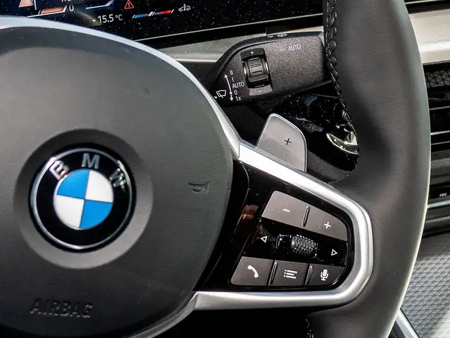BMW 3 Series view 13