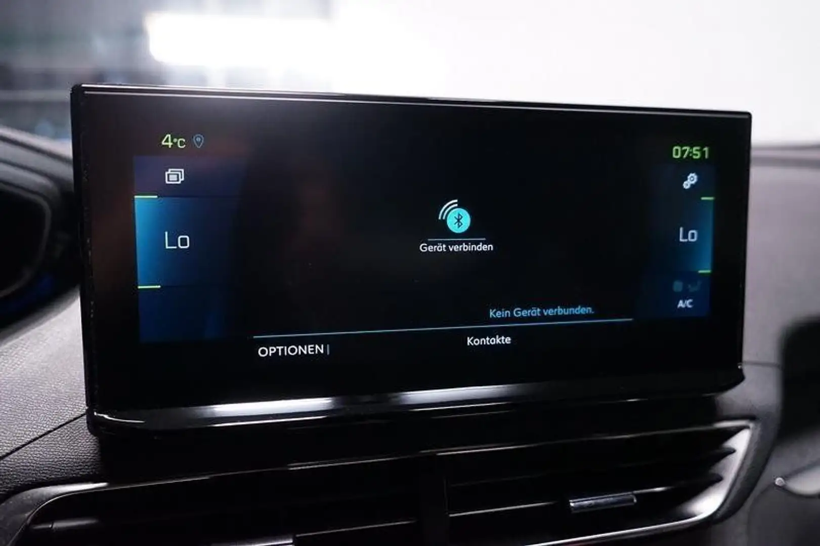 Peugeot 3008 8 1.6 300 A 4 llure Pack Kamera+LED+Navi+Kam.+LM Grau - 1