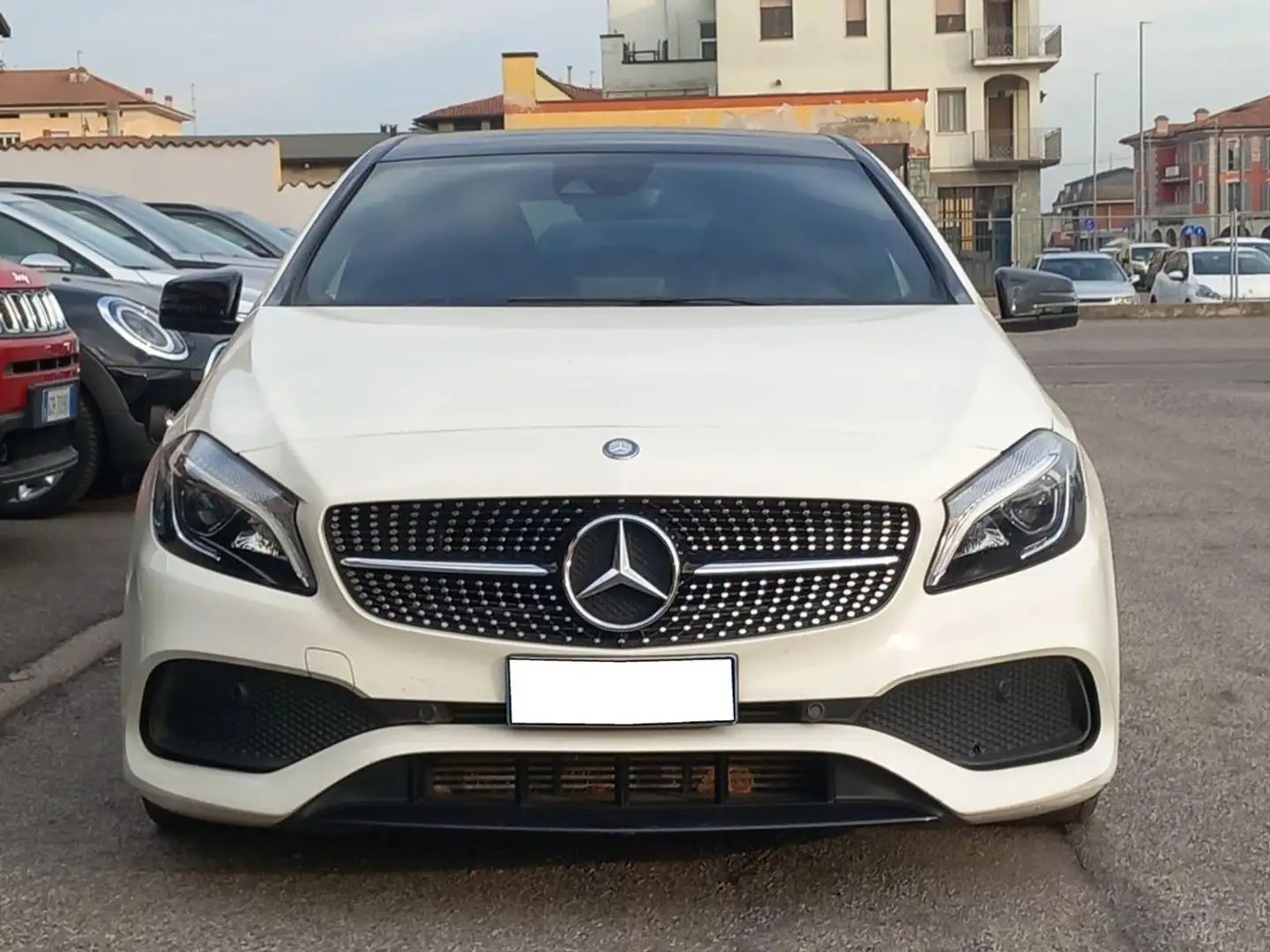 Mercedes-Benz A 200 d Auto 4Matic Premium CATENA DISTRIBUZIONE NUOVA Bianco - 2