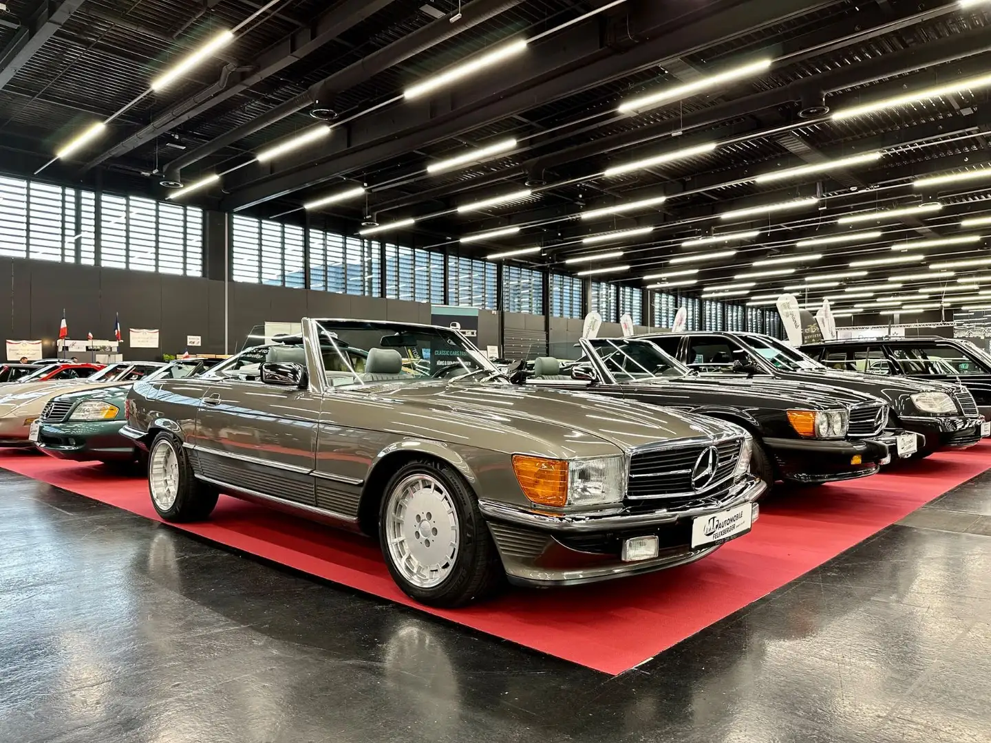 Mercedes-Benz SL 560 seltene Farbkombi Lorinser Sammlerauto Grau - 1