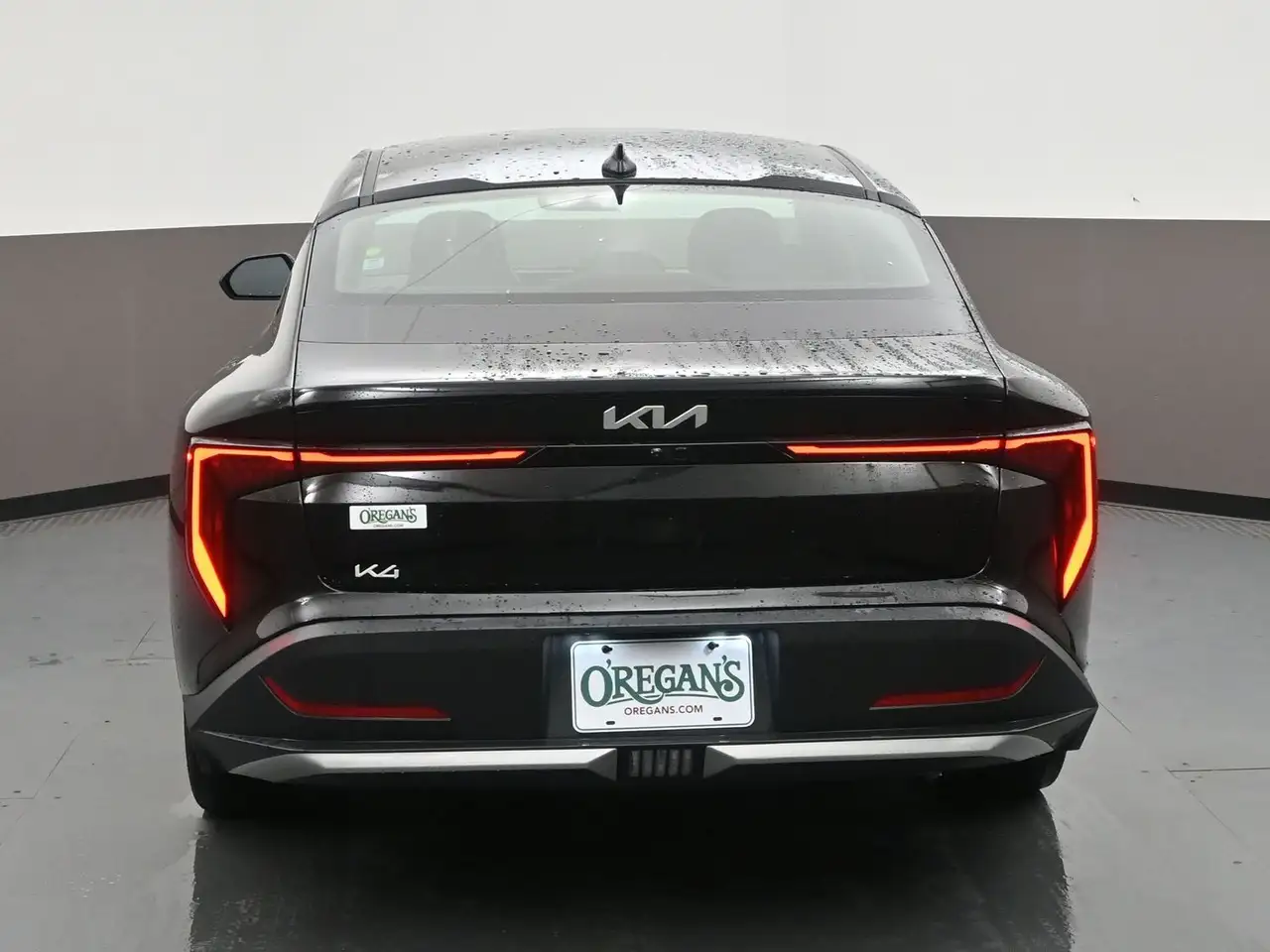 Kia K4 снимка Kia K4