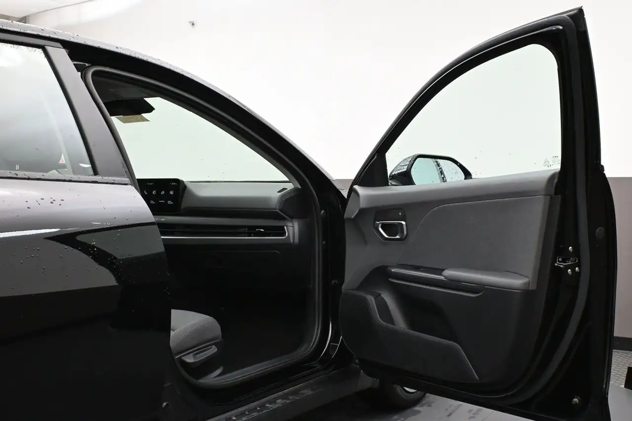 Kia K4 снимка Kia K4
