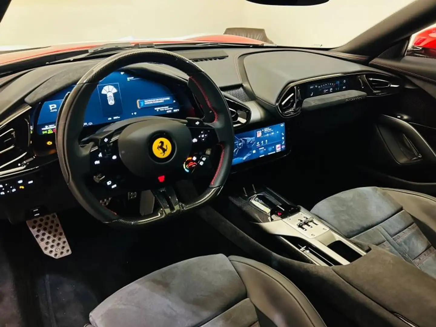 Ferrari 12 Cilindri 830 CV Rot - 2