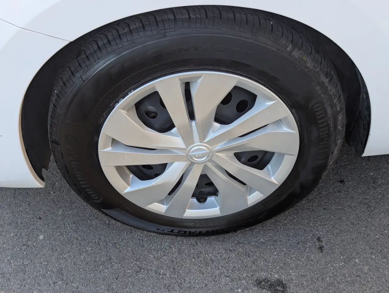 Nissan Versa снимка Nissan Versa