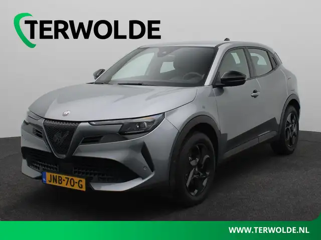 Alfa Romeo Junior 1.2 Turbo Hybrid Ibrida | Navigatie | Parkeercamer