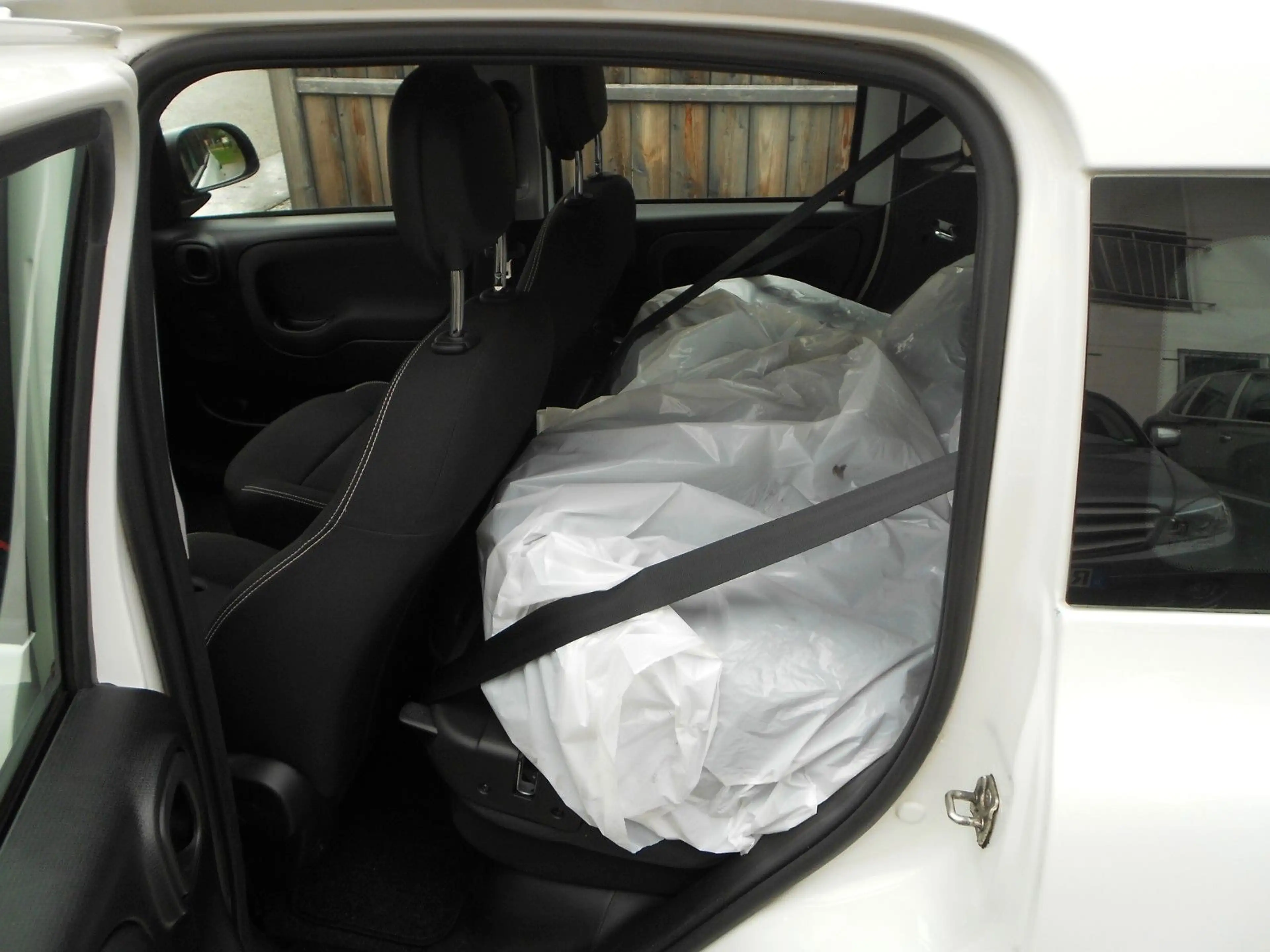 Fiat Panda Mild-Hybrid Klimaautomatik MFL DAB — photo 9