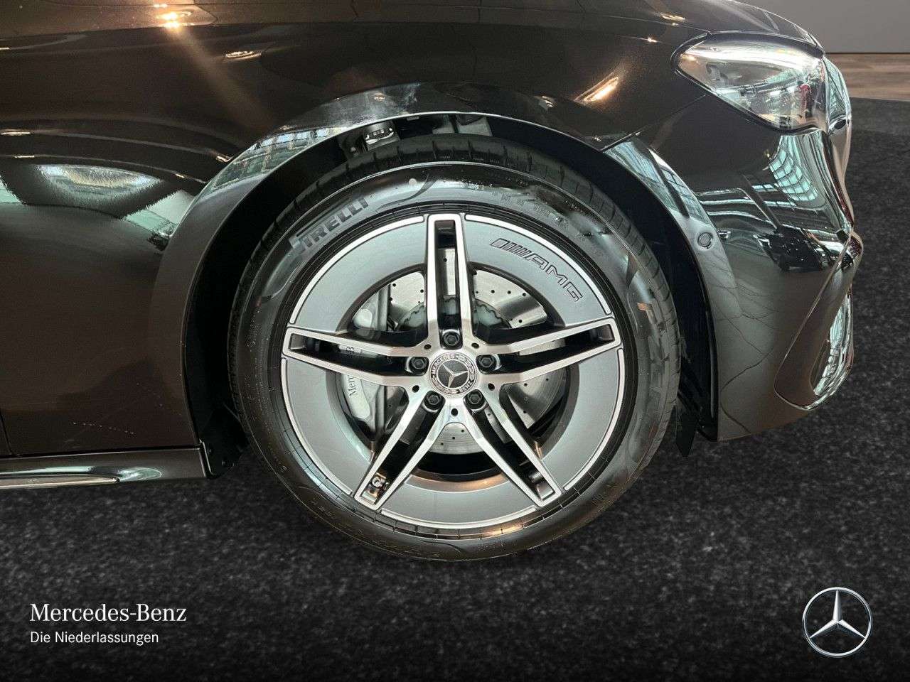 Mercedes-Benz E 300