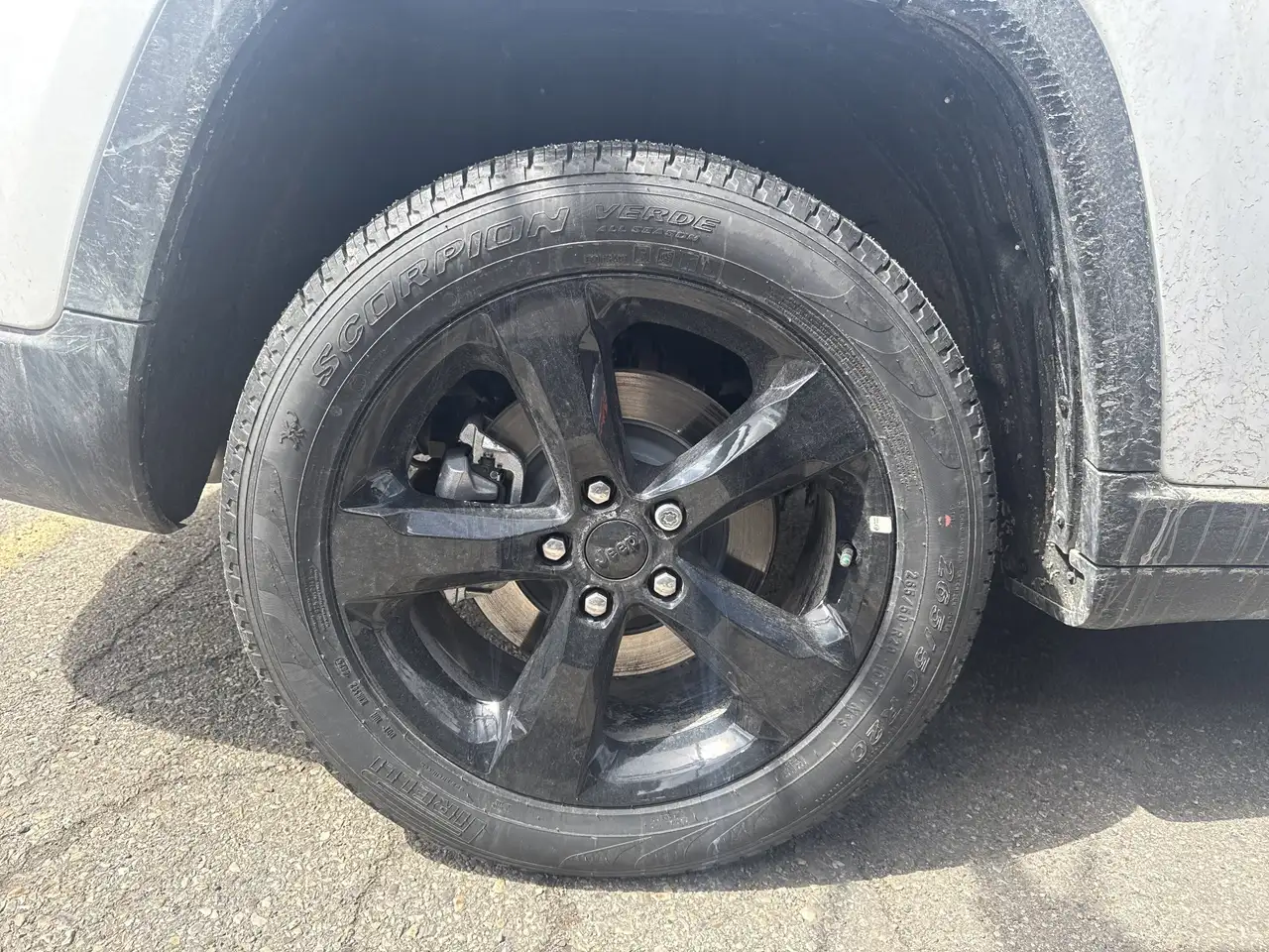 Jeep Grand Cherokee снимка Jeep Grand Cherokee