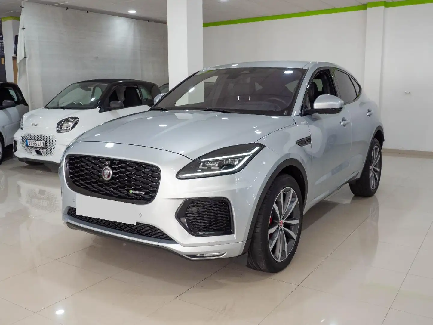 Jaguar E-Pace E-Pace 2.0D I4 R-Dynamic S AWD Aut. 204 Srebrny - 2