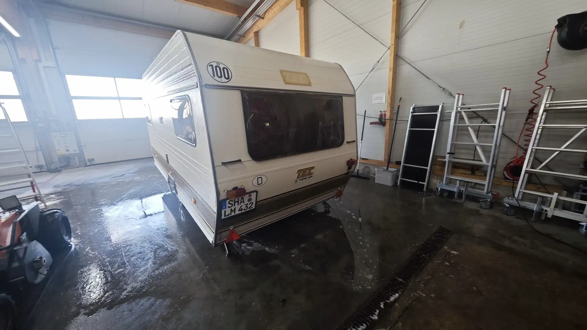 Trailer-Anhänger Wohnwagen von TEC - 2