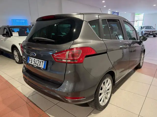Ford B-Max view 5