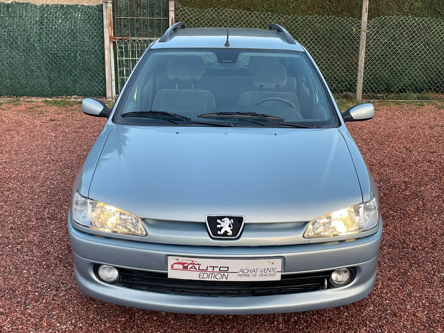 Peugeot 306 Break 1.6 100 CV "XR Pack" 1ière Main" Bleu - 2