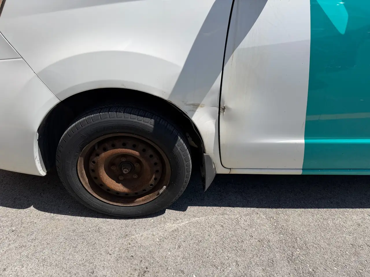 Nissan NV200 снимка Nissan NV200