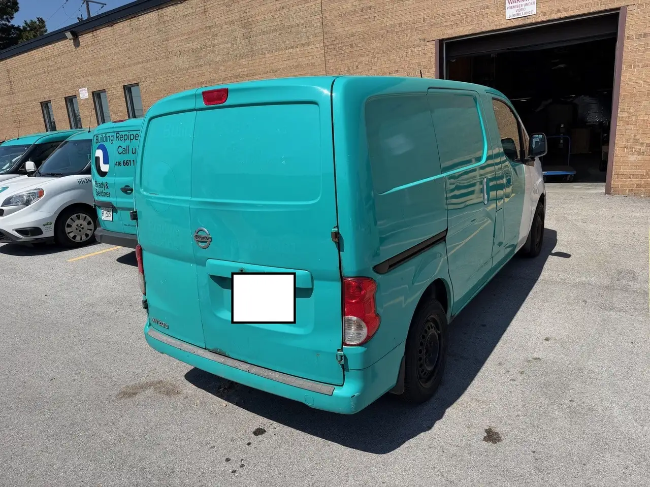 Nissan NV200 снимка Nissan NV200