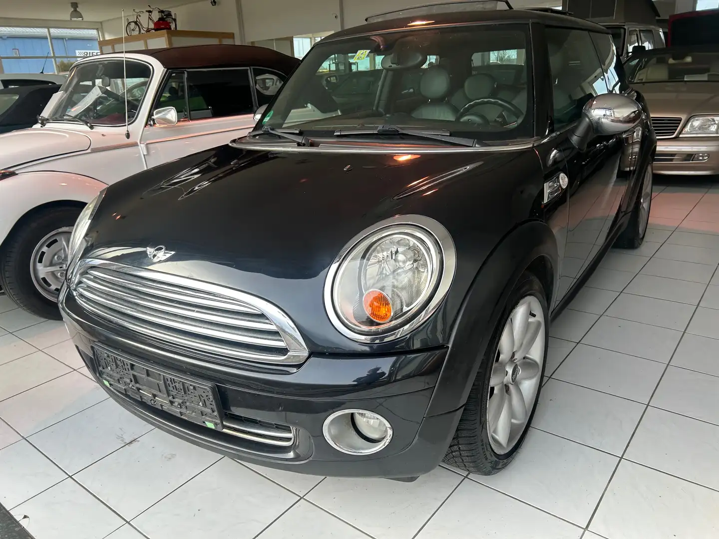 MINI One Cooper Schwarz - 1